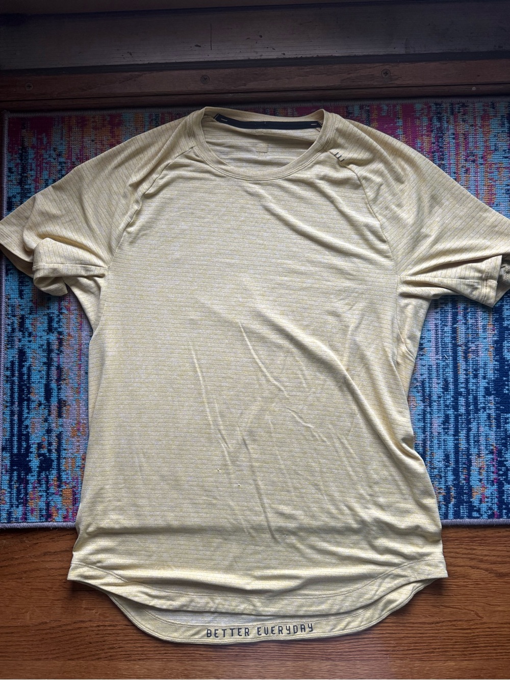 Lululemon tee shirt